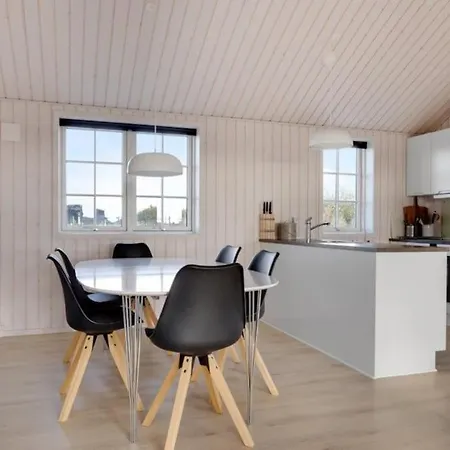 Dom wakacyjny Havnso Med Udsigt Føllenslev